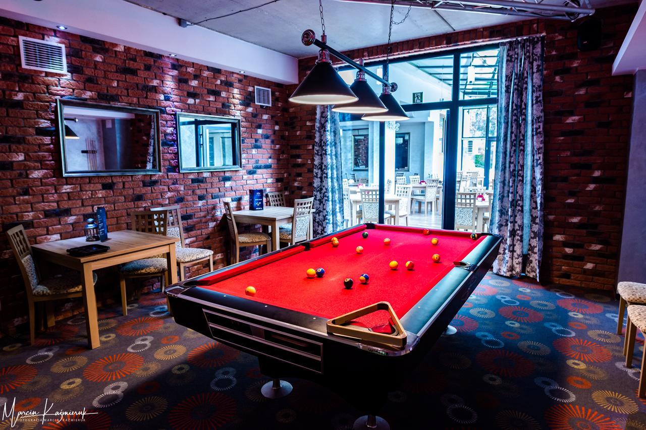 Hotel Na Skarpie 스클라르스카포렘바 외부 사진